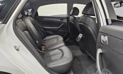 Hyundai Sonata 2018, 54579 км, за 8861.76 USD - фото 12