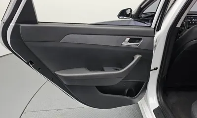 Hyundai Sonata 2018, 54579 км, за 8861.76 USD - фото 25