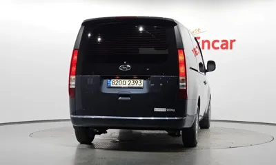 Hyundai Staria 2024, 42254 км, за 17954.74 USD