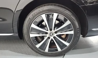 Mercedes-Benz E-Class 2019, 127489 км, за 16114.18 USD