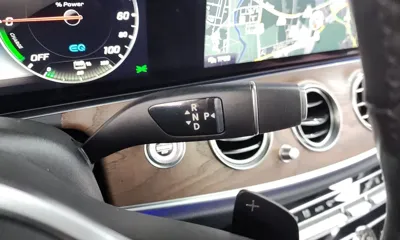 Mercedes-Benz E-Class 2019, 127489 км, за 16114.18 USD - фото 9