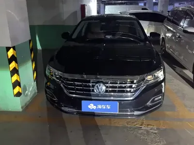 Volkswagen Passat 2020, 112000 км, за 11477.12 USD
