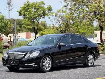Mercedes-Benz E-Class · 2012 год