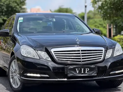 Mercedes-Benz E-Class 2012, 140000 км, за 5856.27 USD