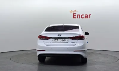 Hyundai Avante 2016, 138198 км, за 4529.34 USD