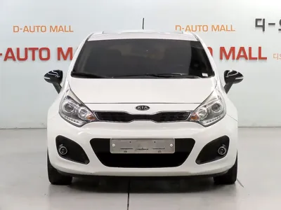 Kia Pride 2012, 129541 км, за 2732.24 USD