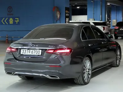 Mercedes-Benz E-Class 2021, 59000 км, за 27192.32 USD