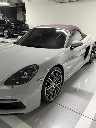 Porsche 718 2024, 11500 км, за 91451.57 USD - фото 2
