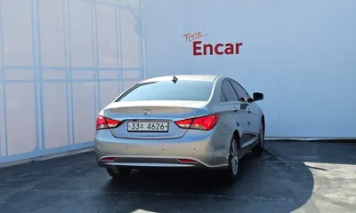 Hyundai Sonata 2013, 116570 км, за 4098.36 USD