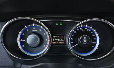 Hyundai Sonata 2013, 116570 км, за 4069.84 USD - фото 8