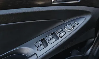 Hyundai Sonata 2013, 116570 км, за 4069.84 USD - фото 19