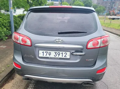 Hyundai Santafe 2012, 143000 км, за 2470.26 USD