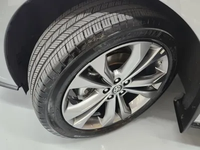 Toyota Sienna 2024, 15250 км, за 34790.6 USD