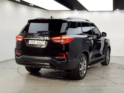 KG_Mobility_Ssangyong Rexton 2018, 119257 км, за 9383.3 USD