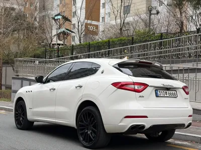 Maserati Levante 2018, 172345 км, за 17516.44 USD