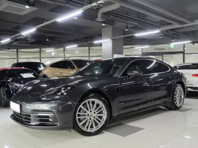 Porsche Panamera 2018, 7498 км, за 78807.88 USD