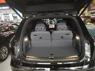 Nio ES8 2026, 9900 км, за 42345.11 USD