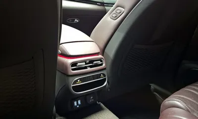 Genesis GV70 2021, 63296 км, за 24377.55 USD - фото 29