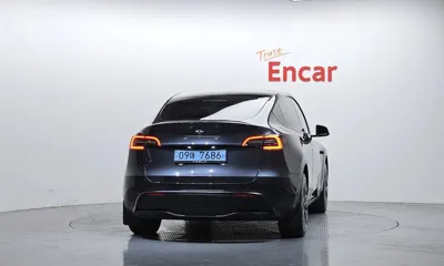 Tesla Model Y 2025, 8527 км, за 28817.12 USD