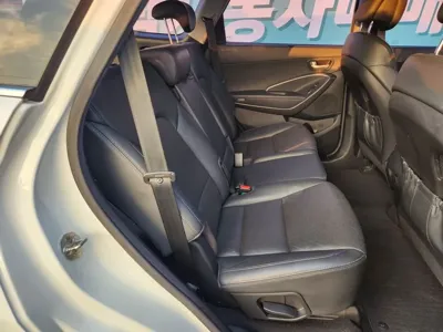 Hyundai Maxcruz 2015, 142197 км, за 7745.83 USD - фото 8