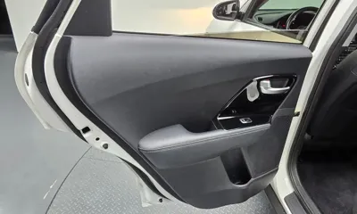 Kia Niro 2017, 107052 км, за 9230.97 USD - фото 25