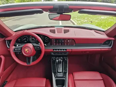 Porsche 911 2023, 9000 км, за 171862.47 USD - фото 9