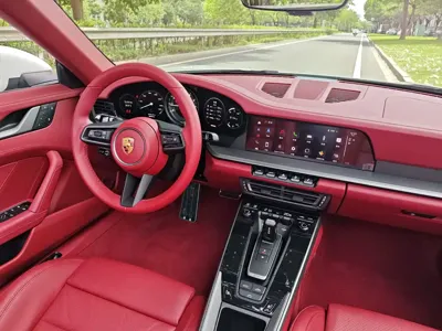 Porsche 911 2023, 9000 км, за 171862.47 USD - фото 11