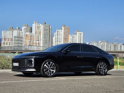 Hyundai Grandeur 2023, 60000 км, за 21142.36 USD