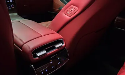 Genesis G80 2025, 9369 км, за 42280.15 USD - фото 20
