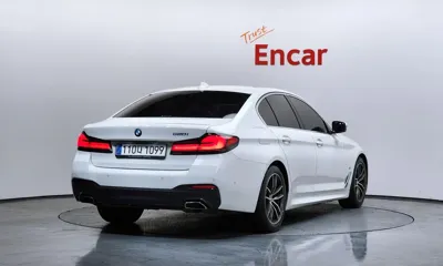 BMW 5-Series 2022, 117297 км, за 20218.04 USD