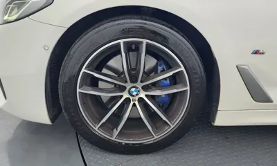 BMW 5-Series 2022, 117297 км, за 20218.04 USD