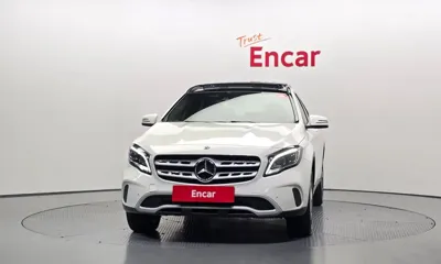 Mercedes-Benz GLA-Class 2018, 92313 км, за 8139.69 USD