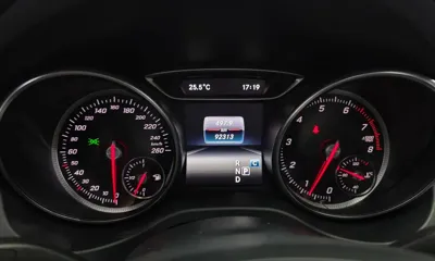 Mercedes-Benz GLA-Class 2018, 92313 км, за 8139.69 USD - фото 8
