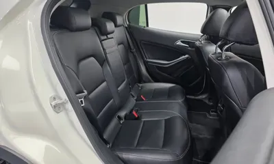 Mercedes-Benz GLA-Class 2018, 92313 км, за 8139.69 USD - фото 12