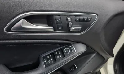 Mercedes-Benz GLA-Class 2018, 92313 км, за 8139.69 USD - фото 28
