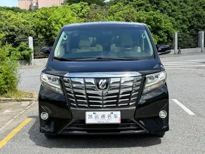 Toyota Alphard · 2017 год