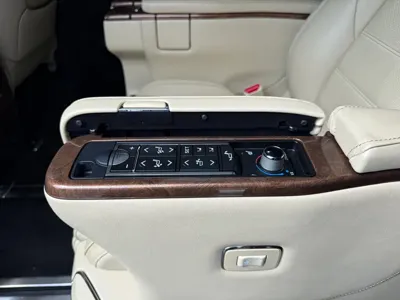 Toyota Alphard 2017, 140000 км, за 48328.35 USD - фото 11