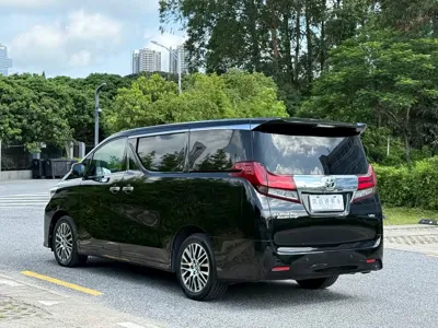 Toyota Alphard 2017, 140000 км, за 48328.35 USD - фото 14