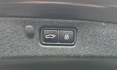 Hyundai Grandeur 2022, 61686 км, за 17905.51 USD - фото 20
