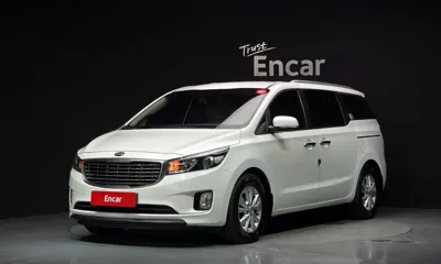 Kia Canival · 2017 год