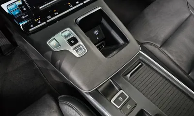 Hyundai Grandeur 2020, 135510 км, за 14657.99 USD - фото 9
