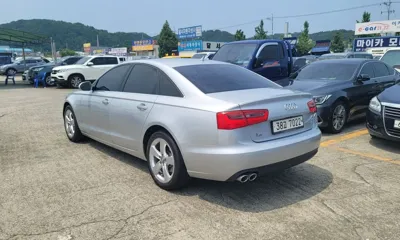 Audi A6 2015, 122507 км, за 5156.01 USD