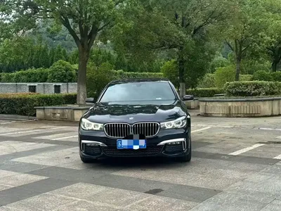 BMW 7 Series 2018, 220000 км, за 21600.52 USD