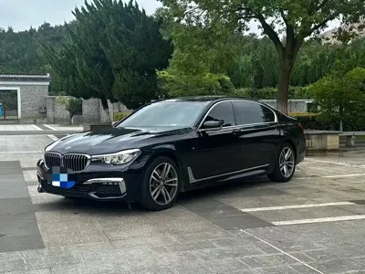 BMW 7 Series 2018, 220000 км, за 21600.52 USD