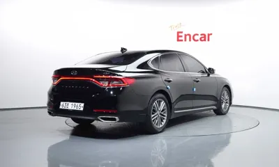 Hyundai Grandeur 2018, 92610 км, за 8586.73 USD