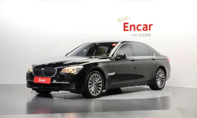 BMW 7-Series · 2011 год