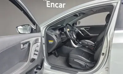 Hyundai Avante 2014, 89111 км, за 4228.47 USD - фото 11