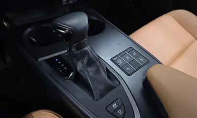 Lexus UX 2023, 25422 км, за 23664.74 USD - фото 9
