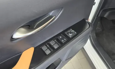 Lexus UX 2023, 25422 км, за 23664.74 USD - фото 28