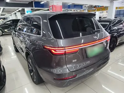 Li Auto Li ONE 2021, 117500 км, за 17161.13 USD